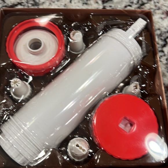 Cookie decorator and 128 page hard back cookie cookbook. New in box! - Picture 2 of 6